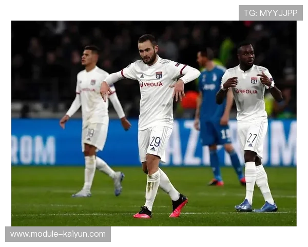 巴黎圣日耳曼防守专注力欠缺 领先后松懈成为球队常见问题